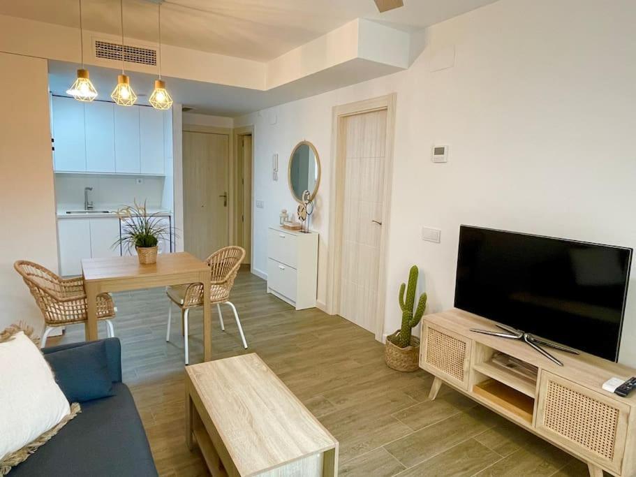 Lovely Beach Apartment Rincon de la Victoria Exterior photo